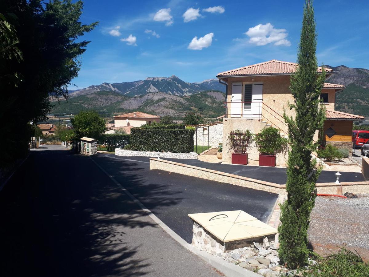 Gite Le Pigne Curbans Εξωτερικό φωτογραφία