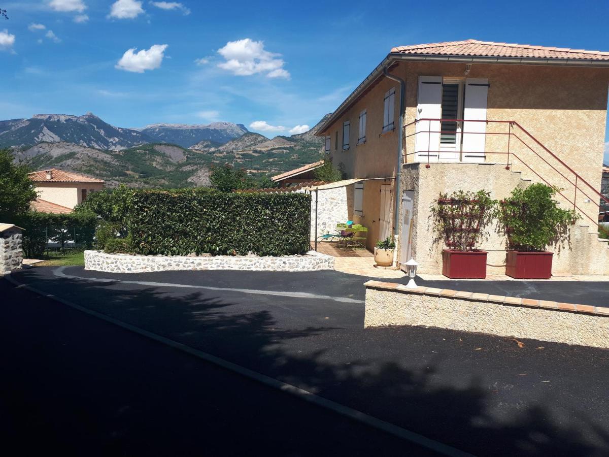 Gite Le Pigne Curbans Εξωτερικό φωτογραφία